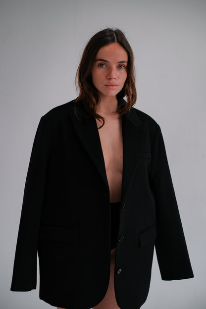 oversize wool blazer in black
